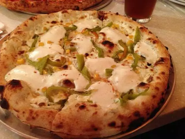 Amore Neapolitan Pizzeria-Green Jeans