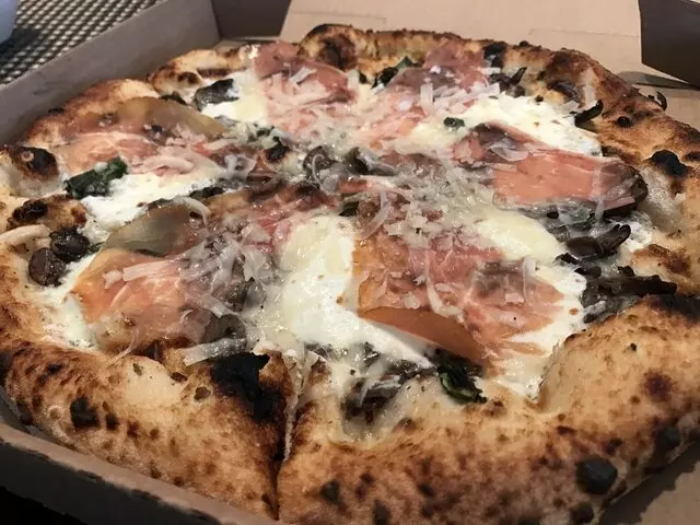 Amore Neapolitan Pizzeria-Green Jeans
