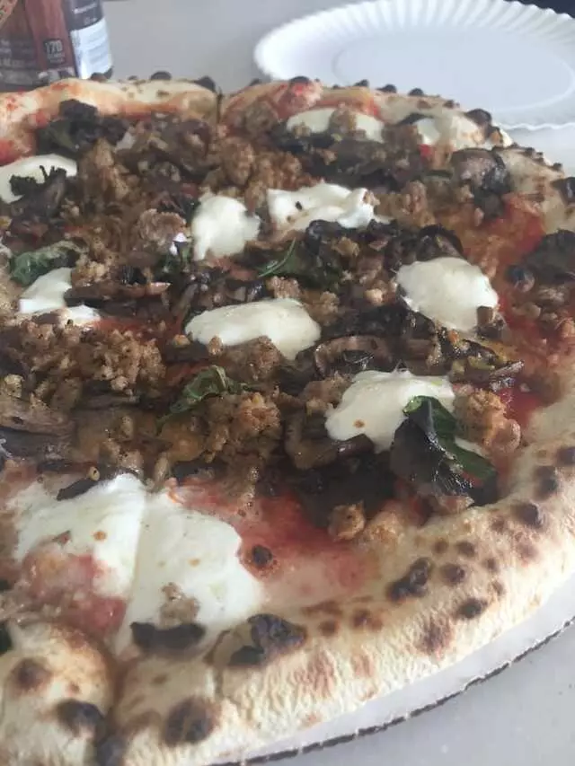 Amore Neapolitan Pizzeria-Green Jeans