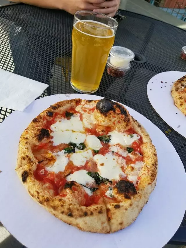 Amore Neapolitan Pizzeria-Green Jeans