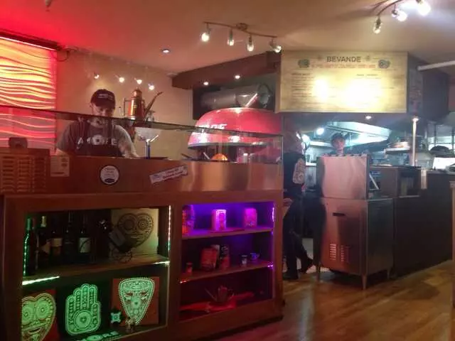 Amore Neapolitan Pizzeria-Green Jeans