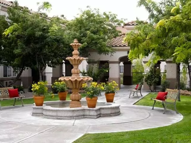 Atria Vista del Rio
