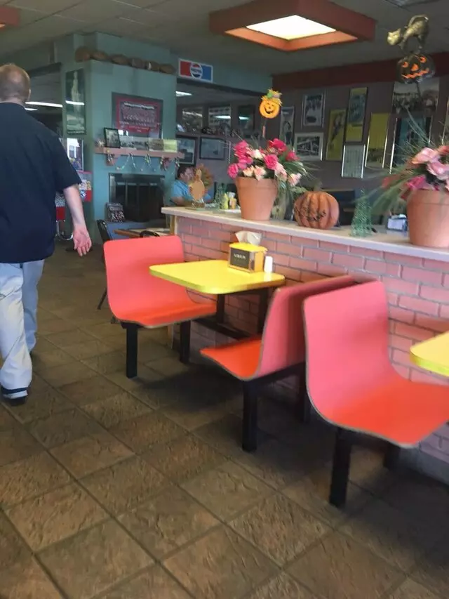 Rex’s Hamburgers