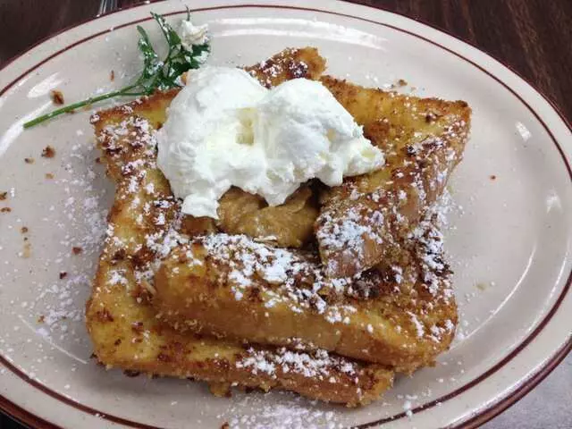 Vic’s Daily Cafe