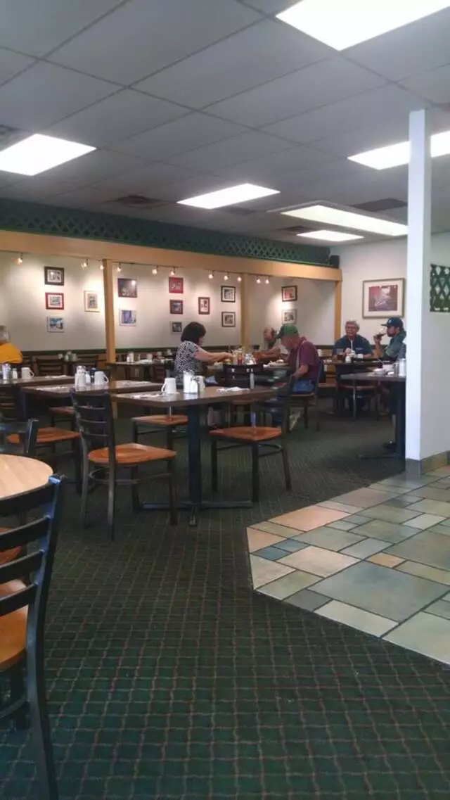 Vic’s Daily Cafe