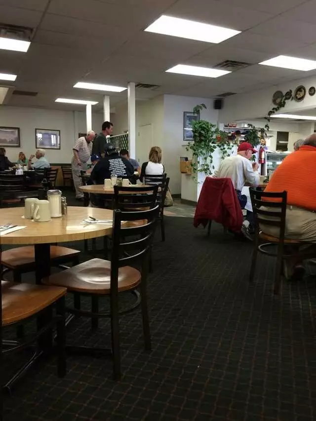 Vic’s Daily Cafe