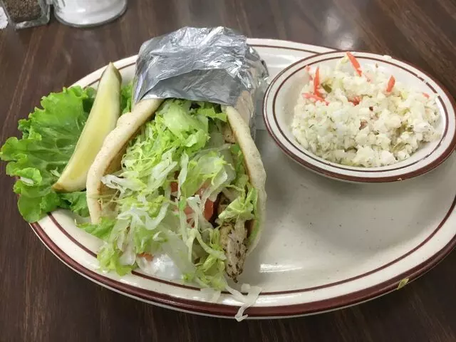 Vic’s Daily Cafe