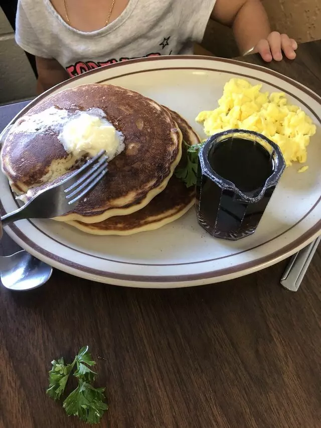 Vic’s Daily Cafe