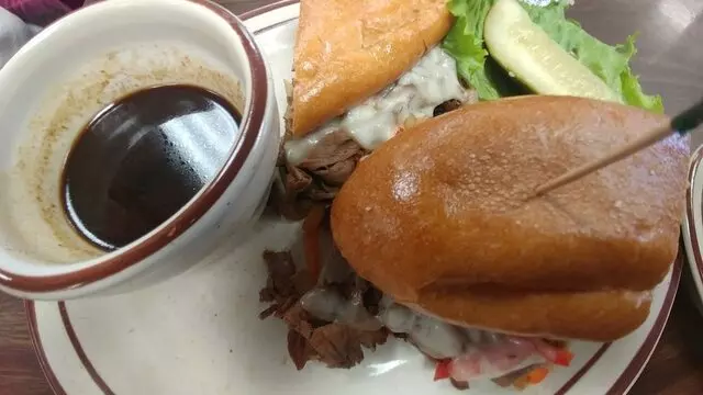 Vic’s Daily Cafe