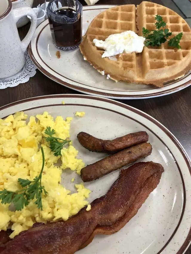 Vic’s Daily Cafe