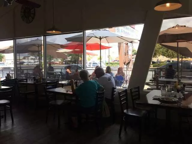5 Star Burger at Country Club Plaza