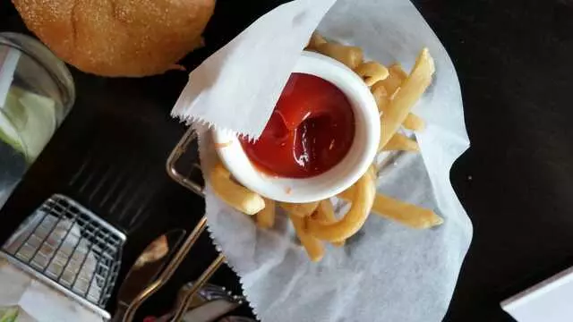 5 Star Burger at Country Club Plaza